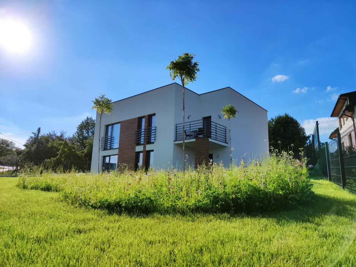 Apartamento Trzy Male Drzewka Wielka Wies  Exterior foto