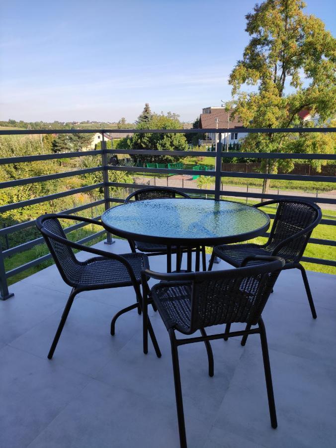 Apartamento Trzy Male Drzewka Wielka Wies  Exterior foto